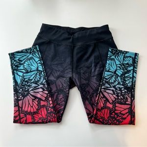 Butterfly Dark workout capri leggings